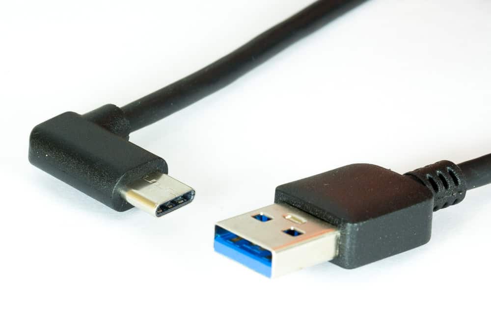USB C Angled -
